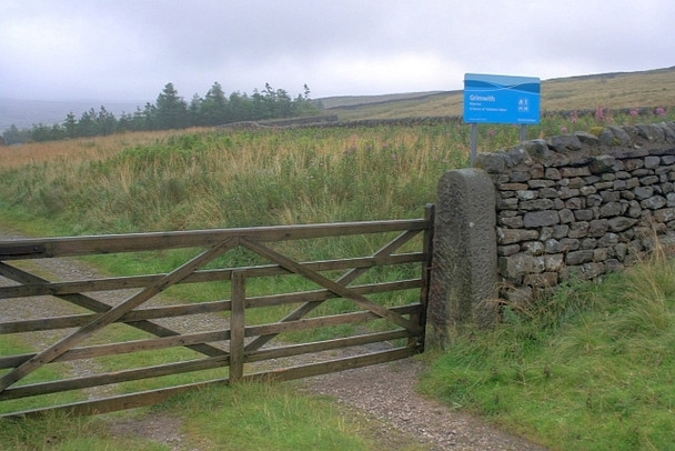 Photo 6"x4" Gate to Grimwith Reservoir Skyreholme c2008