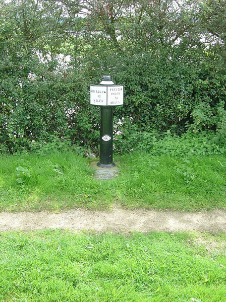 Photo 6"x4" Replacement milepost Clay Mills c2008