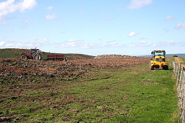 Photo 6"x4" Clearing the Stones from the Field Huntly c2008