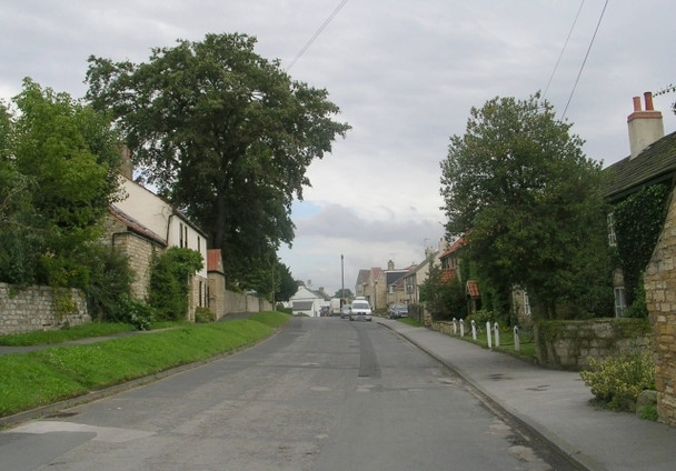 Photo 6"x4" Walton Main Street from School Lane Walton\/SE4447 c2008