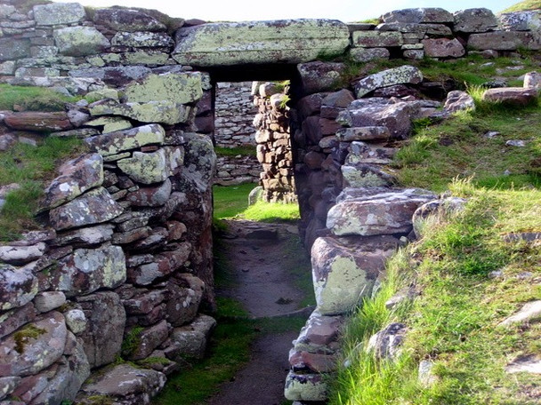 Photo 6"x4" Entry to Carn Liath Broch Uppat c2008