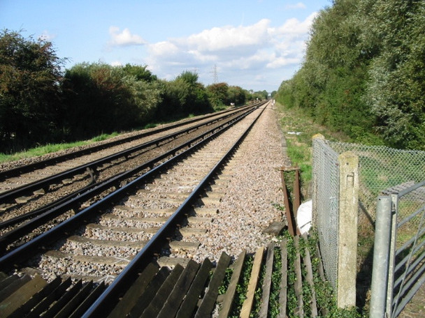 Photo 6"x4" View W along the Canterbury to Ramsgate railway line Hoo\/TR2964 c2008