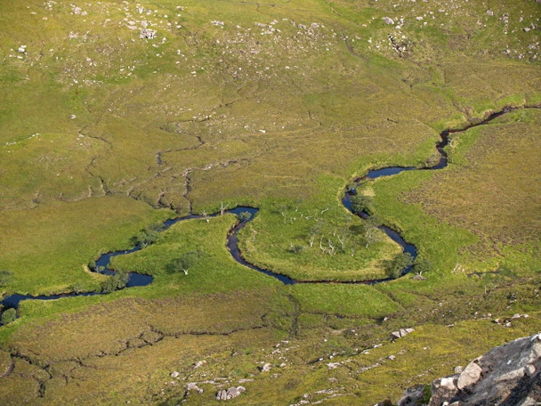 Photo 6"x4" Meanders in the Allt an Loin Duibh Allt an L\u00f2in Duibh\/NC1609 c2008