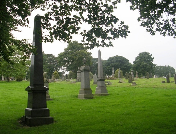 Photo 6"x4" Almondbury Cemetery Huddersfield c2008