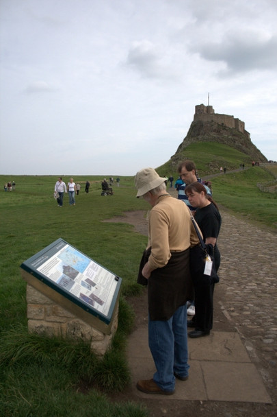 Photo 6"x4" Reading The Information Board Holy Island\/NU1241 c2008