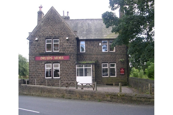 Photo 6"x4" Druids Arms - Thwaites Brow Road Keighley c2008