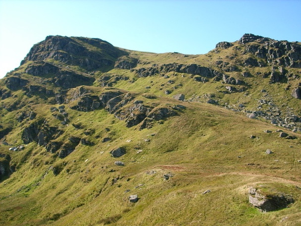 Photo 6"x4" Crags guarding Beinn Bheula's summit Invernoaden c2008