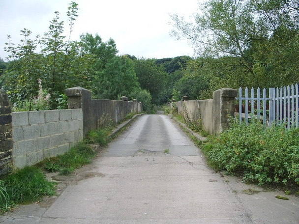 Photo 6"x4" Sterne Bridge Sowerby Bridge c2008
