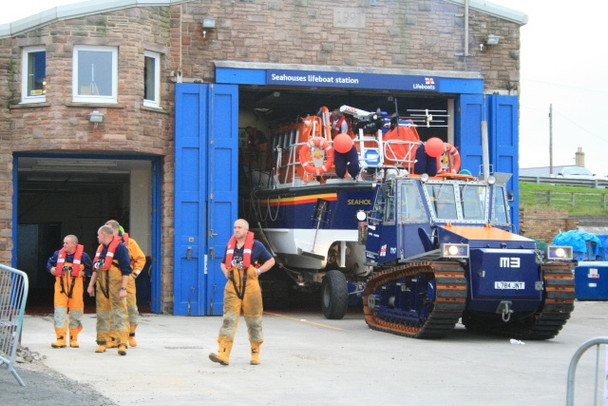 Photo 6"x4" Practice Launch of The Seahouses Lifeboat (3) Seahouses c2008