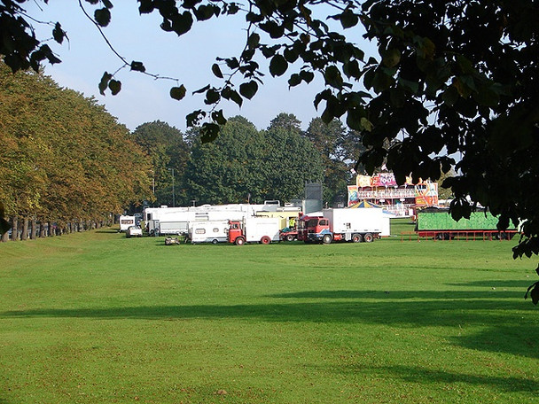 Photo 6"x4" Travelling Fairground at Butts Close Hitchin c2008