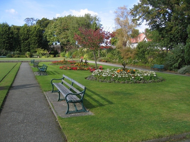 Photo 6"x4" Flower beds in Alexandra Park, Hoole Chester c2008