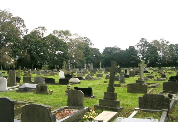 Photo 6"x4" St Paul's Graveyard - St Paul's Drive, Wrenthorpe Wakefield\/SE3320 c2008