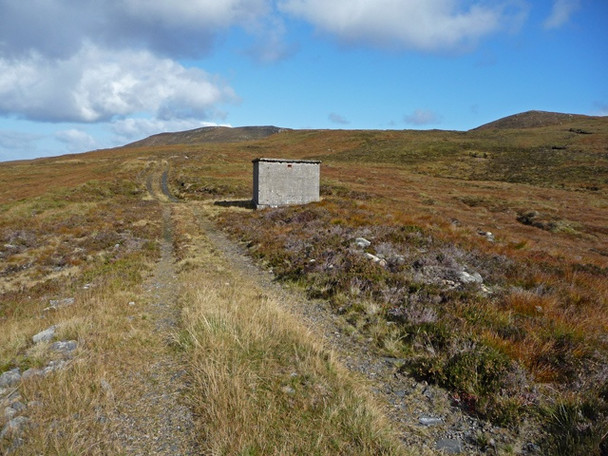 Photo 6"x4" Concrete hut above Loch na Beinne Baine Lochan Seogh c2008