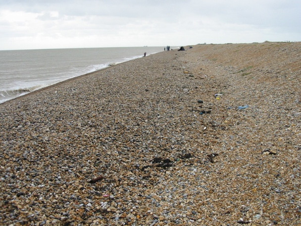 Photo 6"x4" View along the beach towards Deal Sandwich Bay Estate c2008