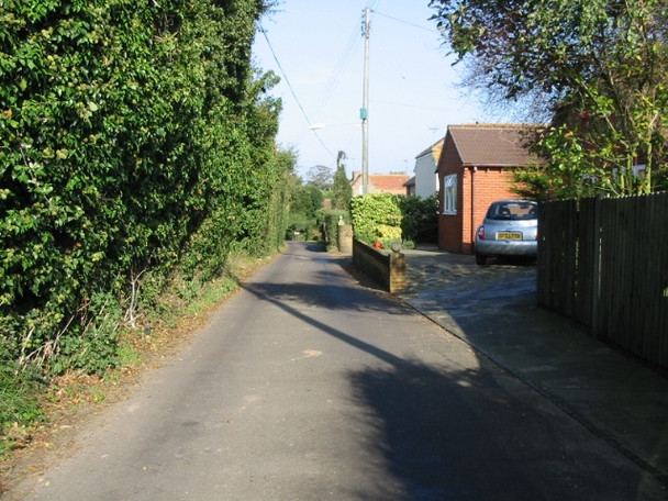 Photo 6"x4" View along Valley Road, Lydden Lydden\/TR3567 c2008