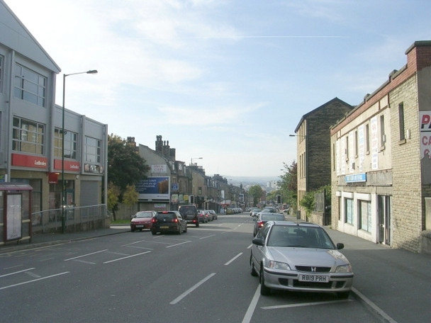 Photo 6"x4" Looking down Leeds Road Bradford\/SE1632 c2008