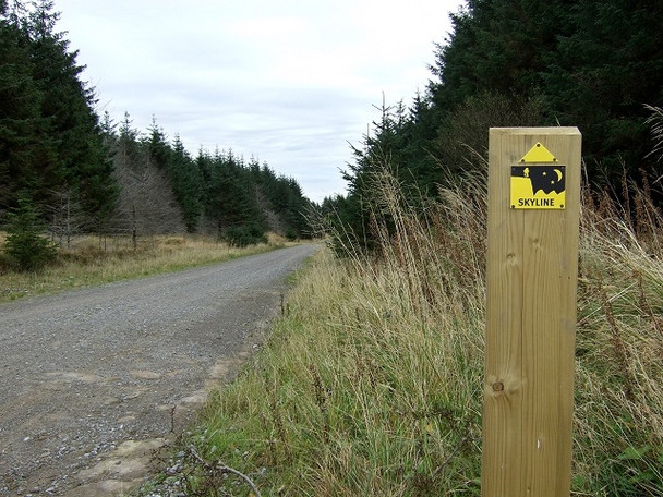 Photo 6"x4" Skyline Route Marker, Chwarelau Blaencorrwg Blaenrhondda c2008