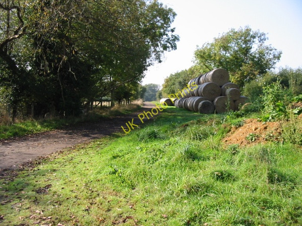 Photo 6"x4" Bales of straw at Blaxland Farm Calcott\/TR1762 c2008