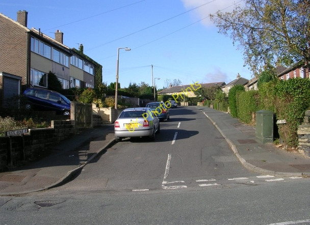 Photo 6"x4" Rustic Avenue - Law Lane Elland c2008