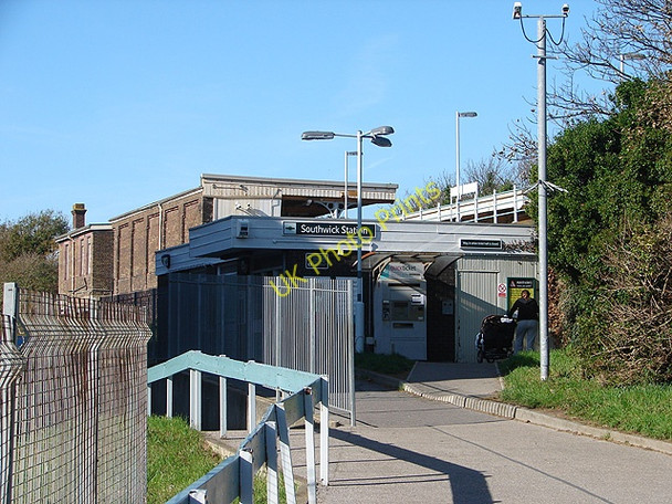 Photo 6"x4" Southwick Station Southwick\/TQ2405 c2008