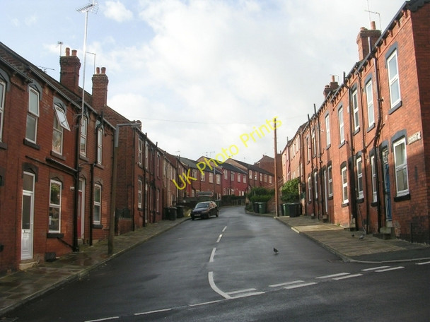 Photo 6"x4" Aviary Terrace - Armley Armley c2008