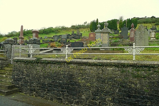 Photo 6"x4" Pen-y-banc cemetery Llandeilo c2008
