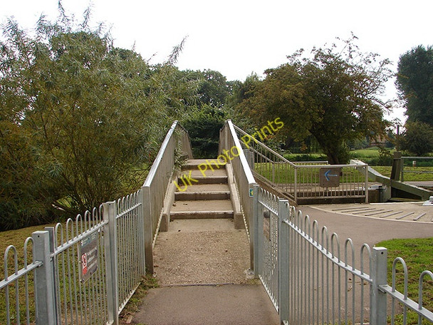 Photo 6"x4" Footbridge over the lock on the River Great Ouse Godmanchester c2008