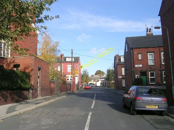 Photo 6"x4" Tower Lane - Town Street Armley c2008