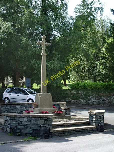Photo 6"x4" War Memorial, Staveley Staveley\/SD4698 c2008