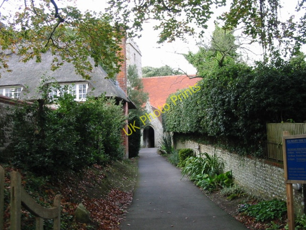 Photo 6"x4" Path leading to St Mary's church Arundel c2008