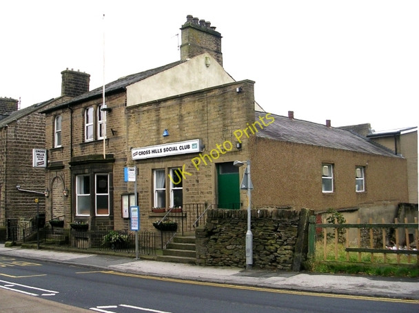 Photo 6"x4" Cross Hills Social Club - Main Street Cross Hills\/SE0044 c2008