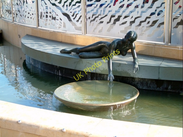 Photo 6"x4" Statue - no title. Birmingham c2005