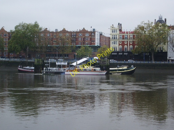 Photo 6"x4" Putney Pier Fulham c2008