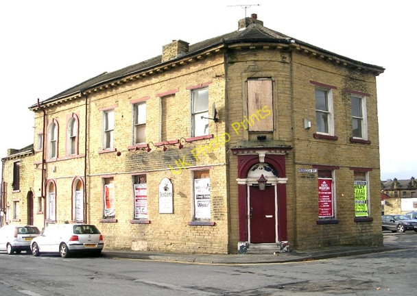 Photo 6"x4" Disused Pub - St Thomas's Road , Westgate Bradford\/SE1632 c2008