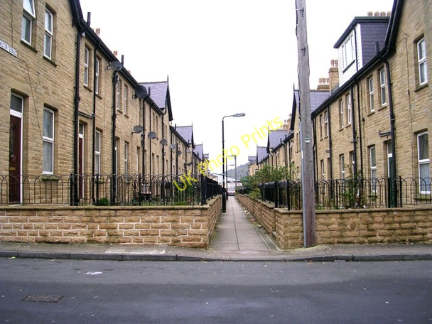 Photo 6"x4" Milton Terrace - Gibbet Street Halifax c2008