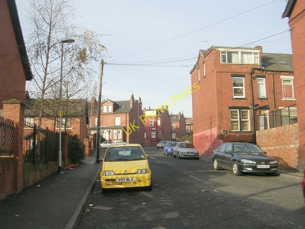 Photo 6"x4" Harlech Road - Dewsbury Road Beeston\/SE2830 c2008
