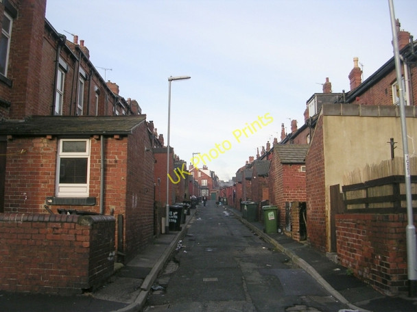 Photo 6"x4" Back Colwyn View - off Colwyn Road Beeston\/SE2830 c2008