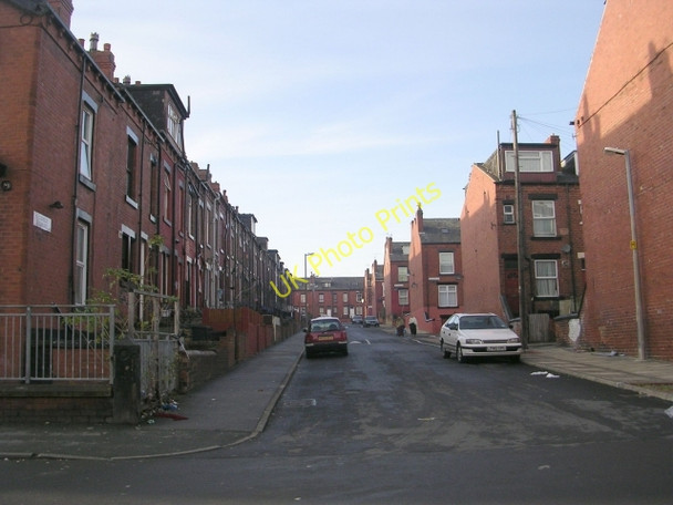 Photo 6"x4" Clovelly Terrace - Lady Pit Lane Beeston Hill c2008
