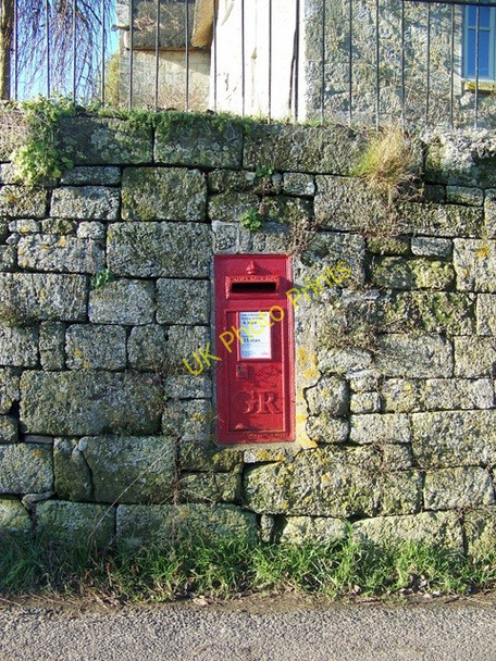 Photo 6"x4" George V postbox, Donhead St Andrew Birdbush c2008