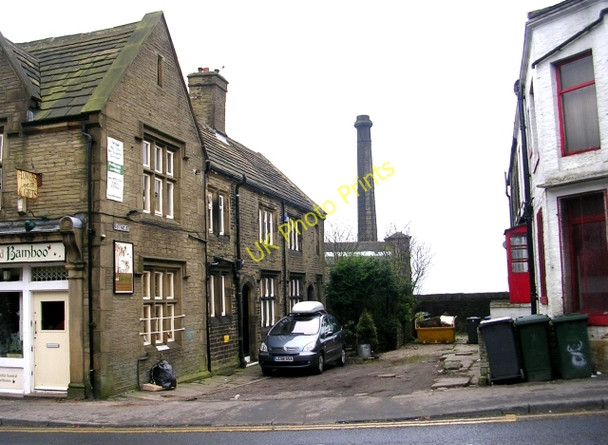 Photo 6"x4" Gothic Street - High Street Queensbury\/SE0930 c2008