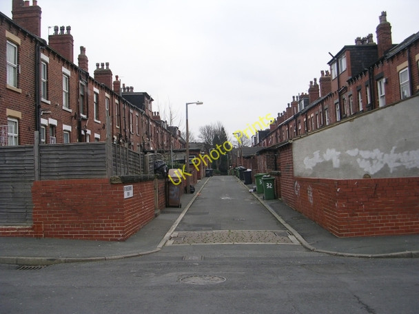 Photo 6"x4" Back Sholebroke Row - Sholebroke Street Leeds\/SE3034 c2008