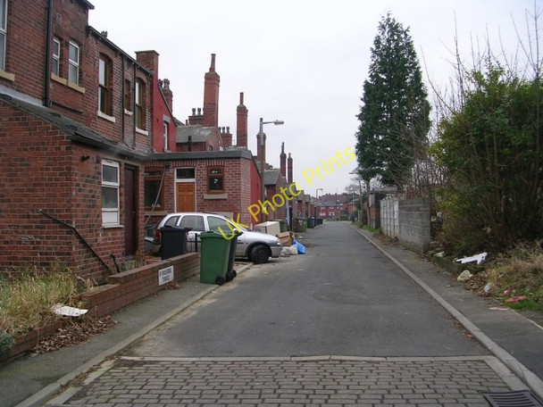 Photo 6"x4" Back Sholebroke Terrace - Hall Lane Leeds\/SE3034 c2008