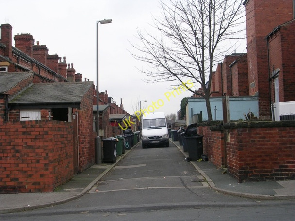 Photo 6"x4" Back Sholebroke Place - Hall Lane Leeds\/SE3034 c2008