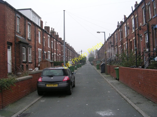 Photo 6"x4" Back Hillcrest Avenue - Shepherds Lane Leeds\/SE3034 c2008