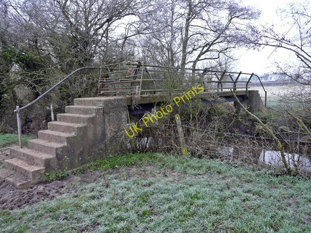 Photo 6"x4" Footbridge on River Blythe near Barston Barston c2009 P1