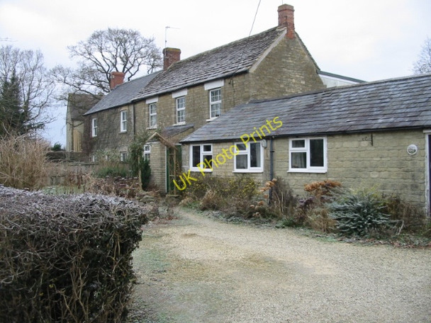 Photo 6"x4" Houses on northern end of Silver Street Minety c2009