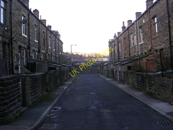 Photo 6"x4" Back Rydal Street - Cross Rydal Street Keighley c2009