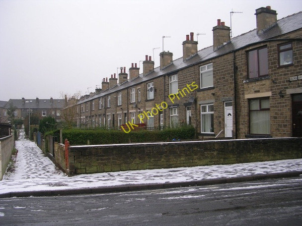 Photo 6"x4" Colenso Grove - Cornwall Road Keighley c2009