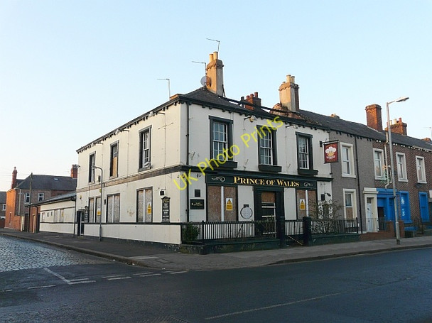 Photo 6"x4" The Prince of Wales, Denton Street Carlisle c2009