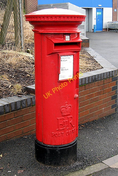 Photo 6"x4" Post Box, Holyhead Road, Ketley, Telford Telford c2009
